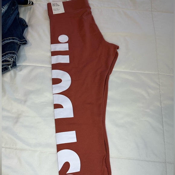 Nike tight fit high rise full length leggings - Picture 6 of 6